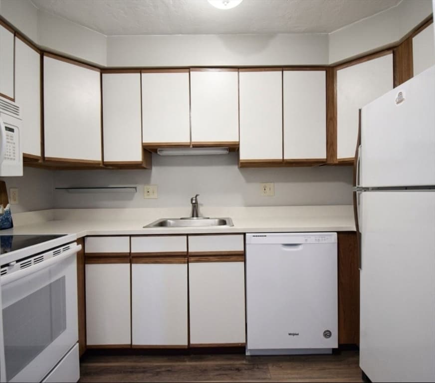325 Plantation St # 213, Worcester MA 01604 photo 5