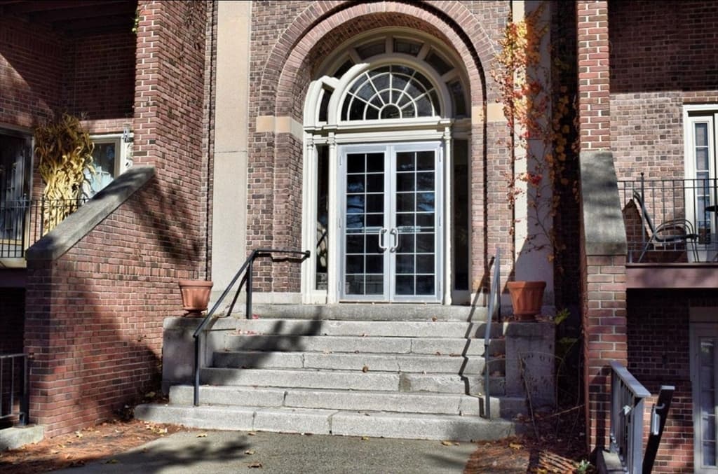 325 Plantation St # 213, Worcester MA 01604 photo 11