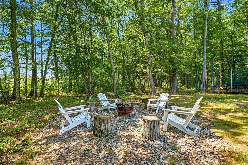 Single Family Residence at 88 Northbridge St, Mendon MA 01756, Mendon, photo 8 of 41