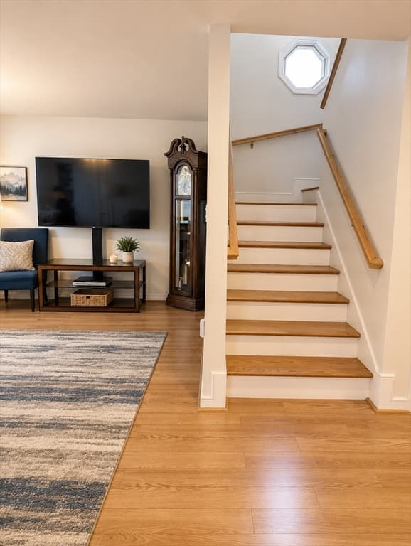 22 Abbott Rd, Waltham MA 02452 photo 5