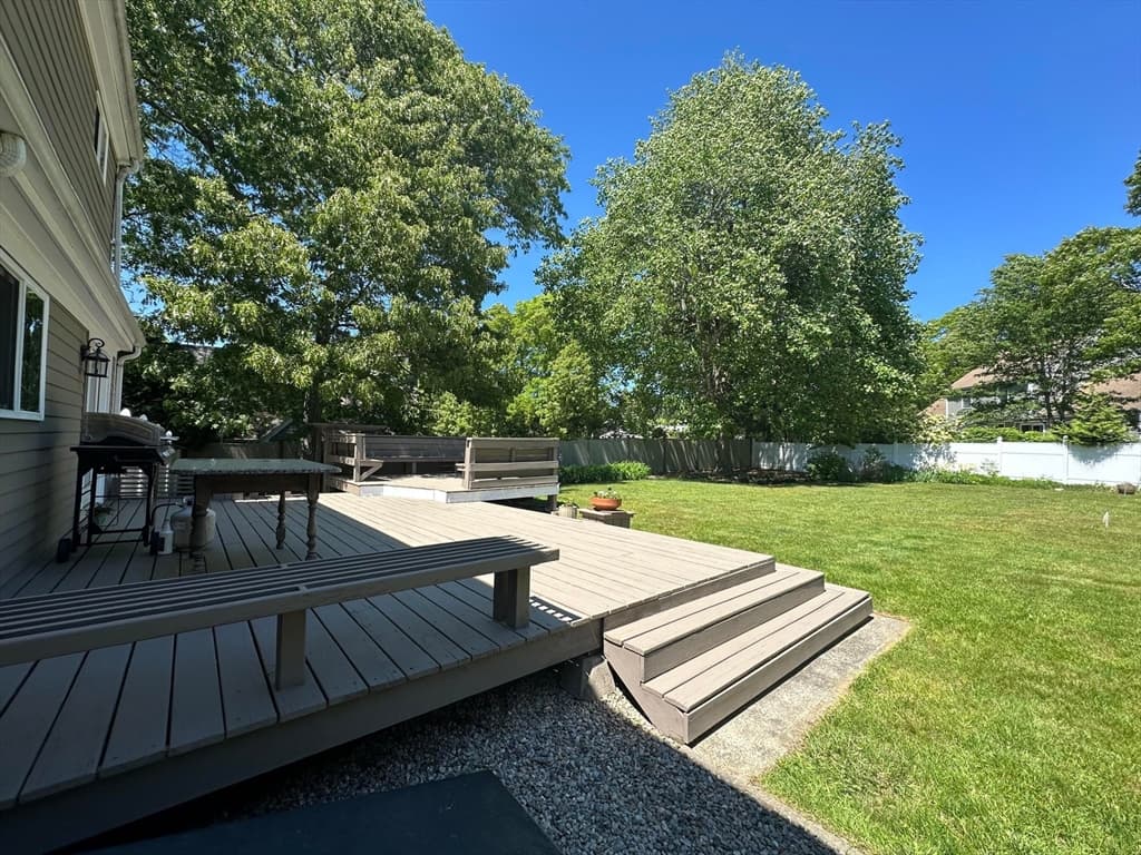 Single Family Residence at 3 Windmill Rd, Bourne MA 02532, photo 12 of 42