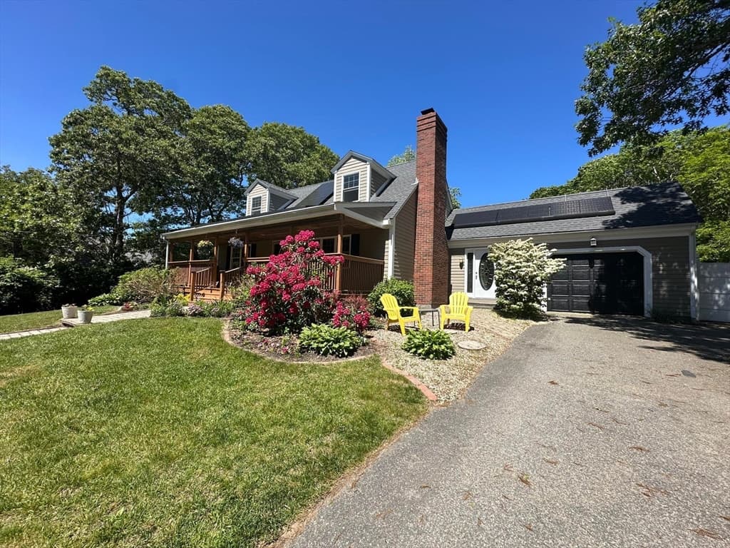 Single Family Residence at 3 Windmill Rd, Bourne MA 02532, photo 8 of 42