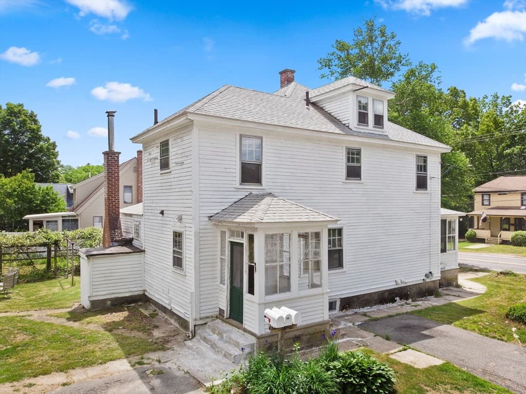 Single Family Residence at 104 Great Rd, Maynard MA 01754, Maynard, photo 5 of 36