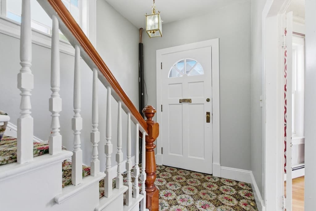 79 Warwick St, Lowell MA 01851 photo 18