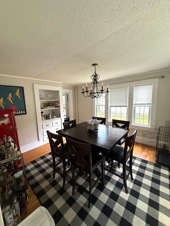 Single Family Residence at 153 Edgewood Ave, Longmeadow MA 01106, photo 5 of 24