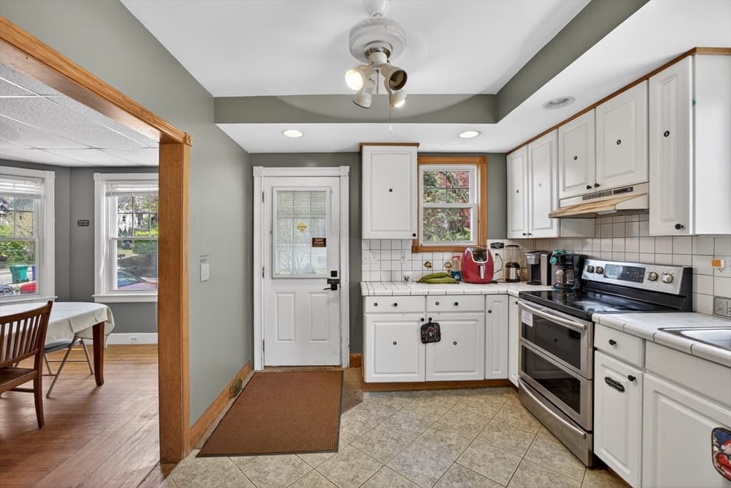 10-12 Olive St, Attleboro MA 02771 photo 20