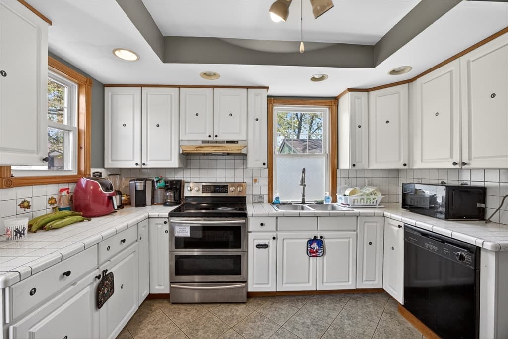 10-12 Olive St, Attleboro MA 02771 photo 19