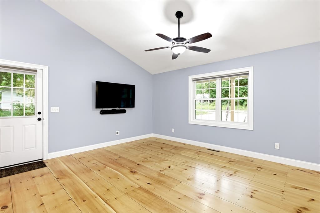 Single Family Residence at 4 Depot Street, Belchertown MA 01007, Belchertown, photo 10 of 41