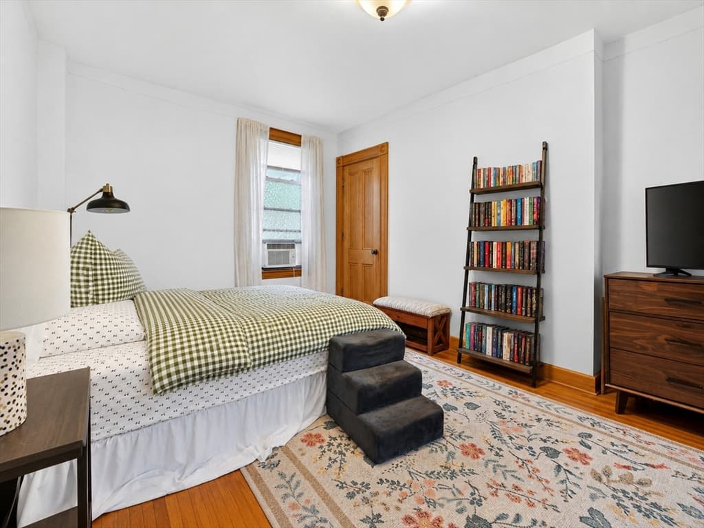 Multi Family at 62 Antrim St, Cambridge MA 02139, Cambridge, photo 19 of 30