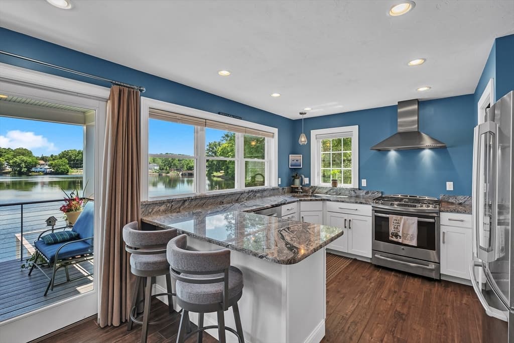 Single Family Residence at 121 Maple St, East Brookfield MA 01515, photo 12 of 40