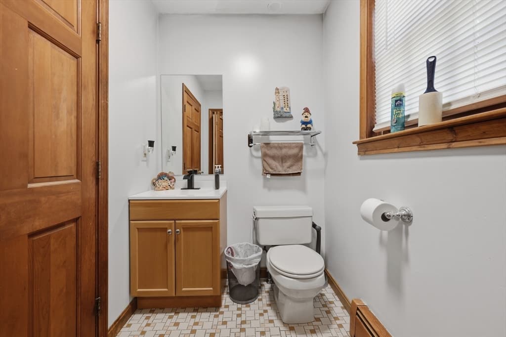 176 Will Thompson Way, Fitchburg MA 01420 photo 23