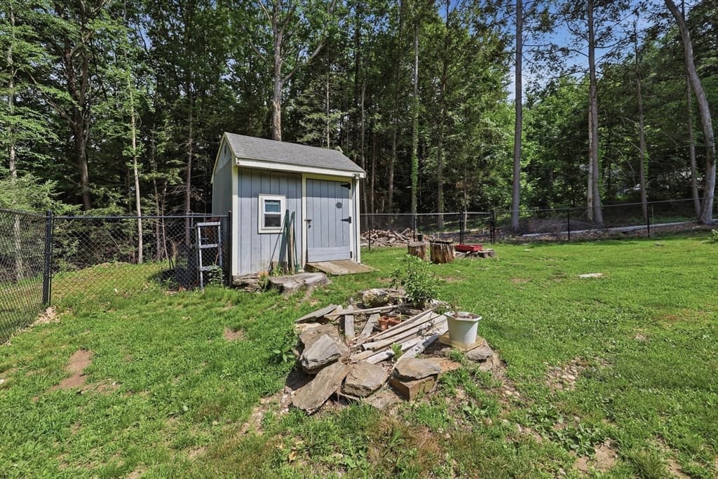176 Will Thompson Way, Fitchburg MA 01420 photo 26