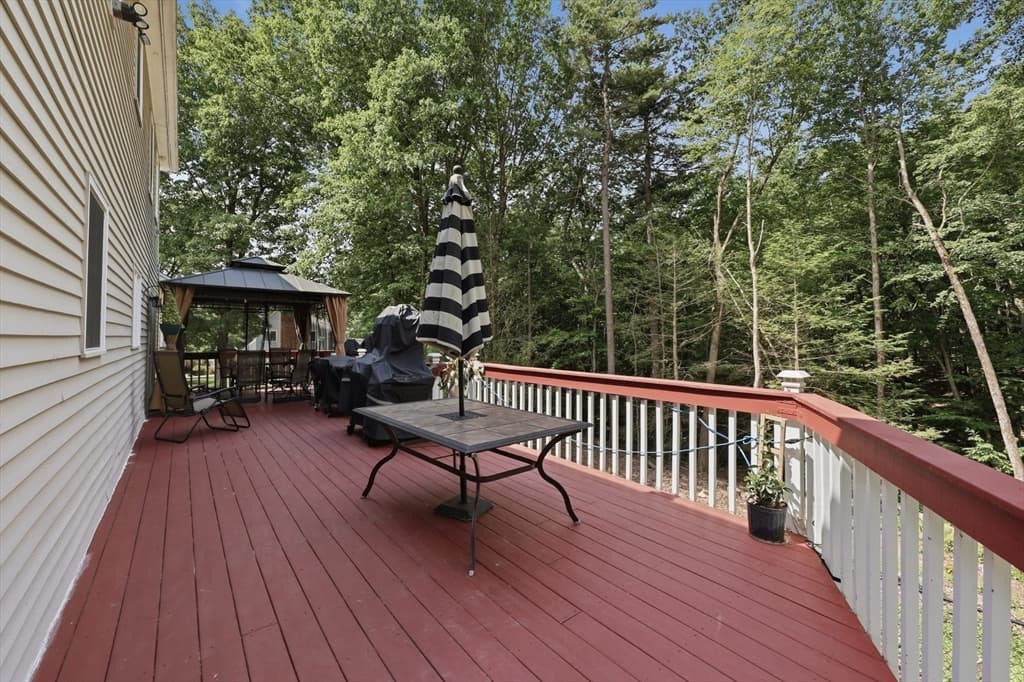176 Will Thompson Way, Fitchburg MA 01420 photo 24