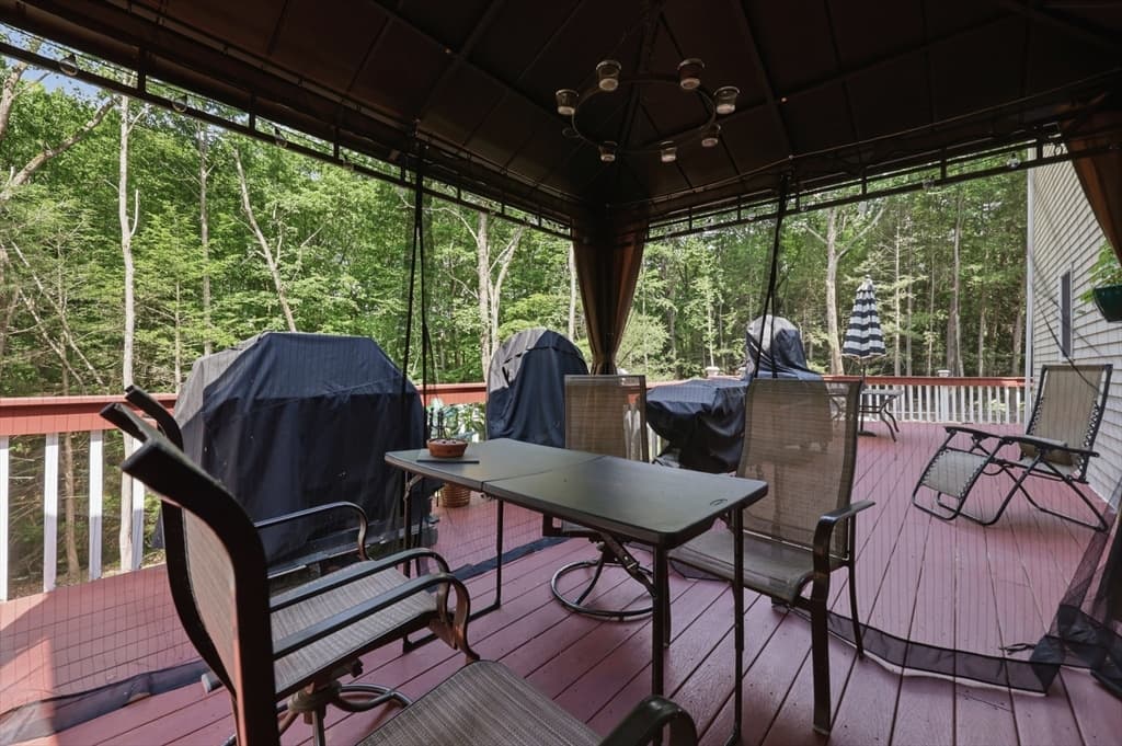 176 Will Thompson Way, Fitchburg MA 01420 photo 25