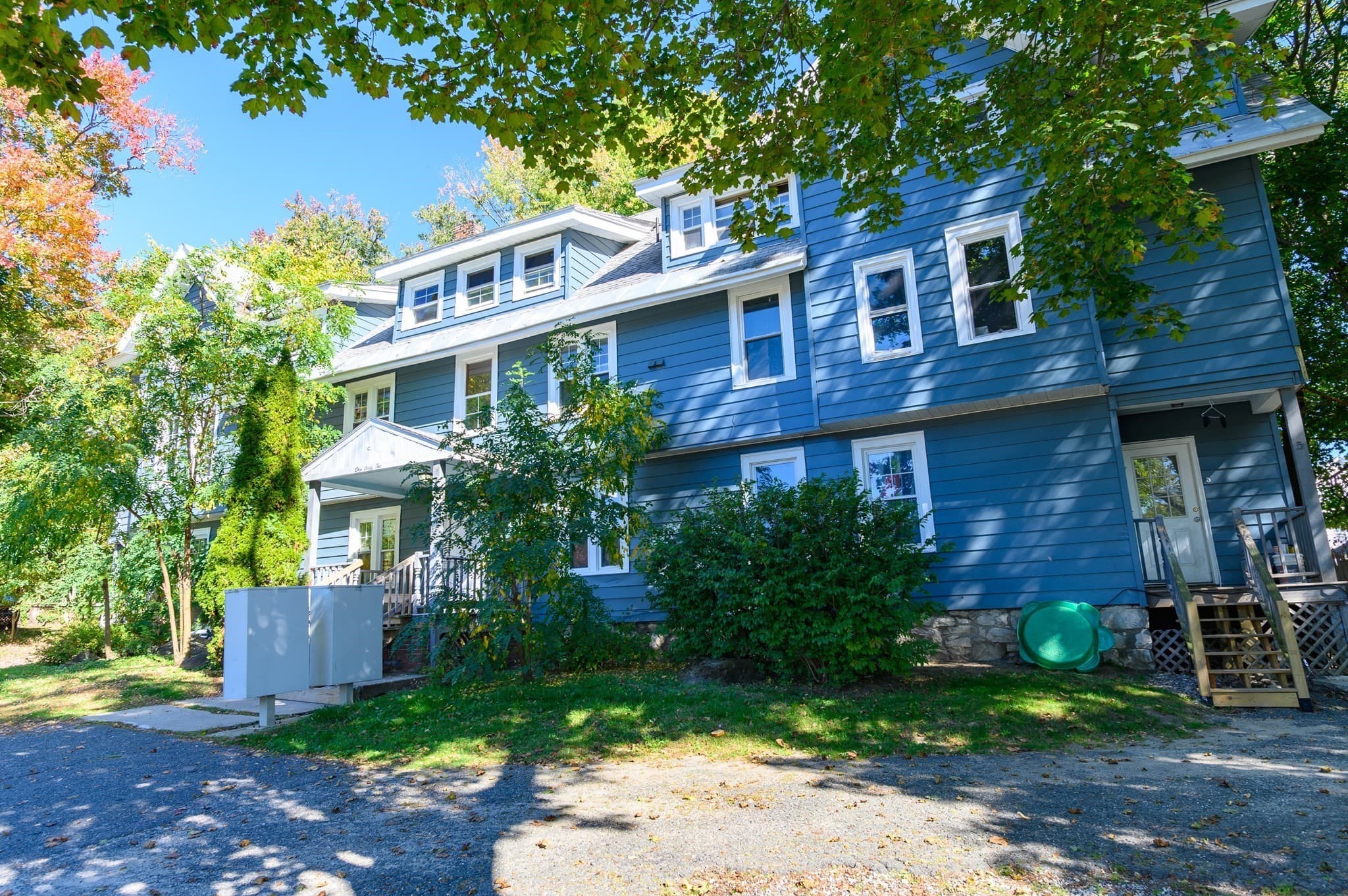5+ Family - 5+ Units Up/Down at 162 Woodlawn Ave, Pittsfield MA 01201, photo 11 of 25