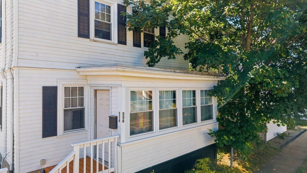 116 Liberty St, New Bedford MA 02740 photo 7
