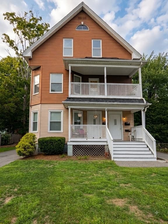 2 Hope St, Attleboro MA 02703