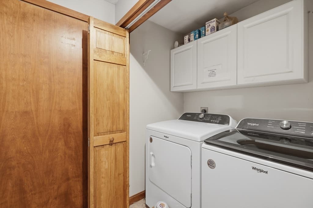 Single Family Residence at 35 Blueberry Hill, Webster MA 01570, Webster, photo 18 of 41