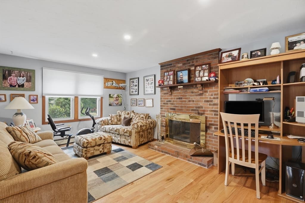 Single Family Residence at 35 Blueberry Hill, Webster MA 01570, Webster, photo 15 of 41