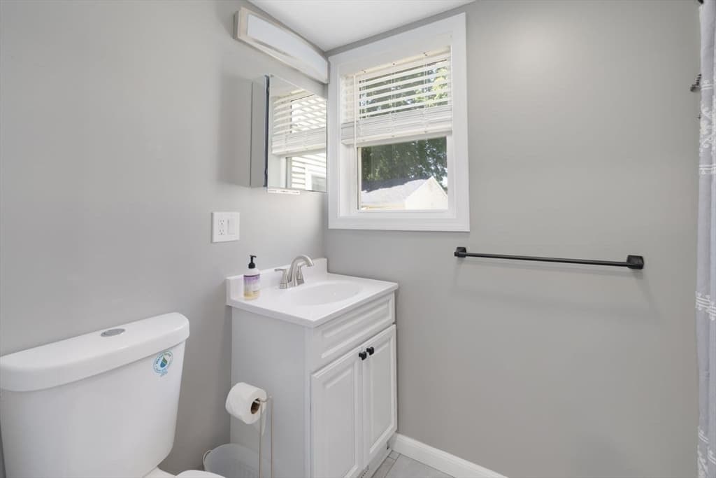 Single Family Residence at 14 Sibley, Attleboro MA 02703, Attleboro, photo 20 of 39