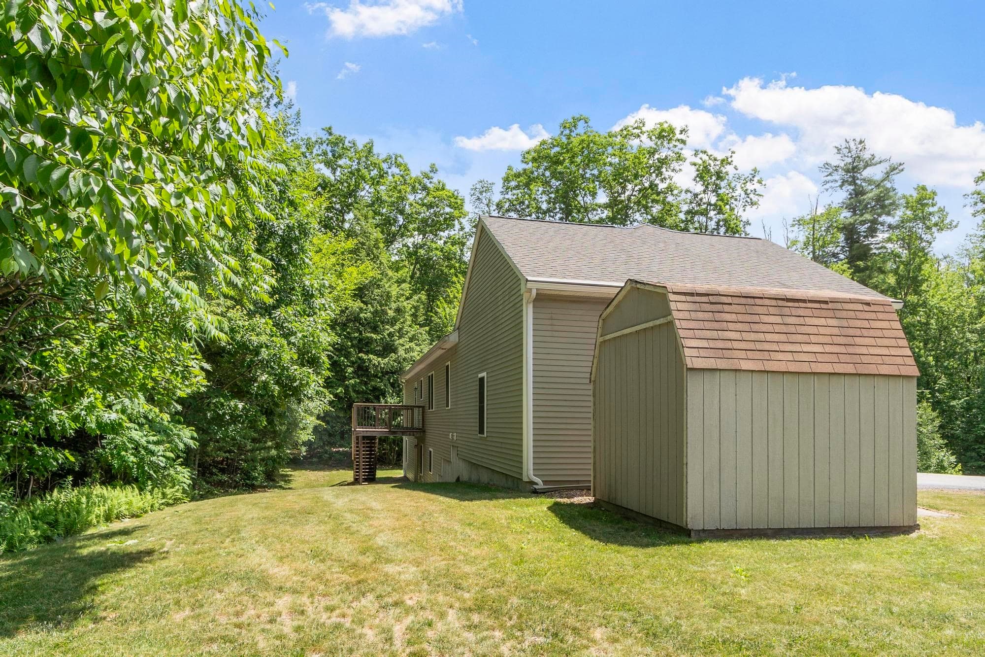 Single Family Residence at 123 Laitinen Dr, Gardner MA 01440, Gardner, photo 6 of 42