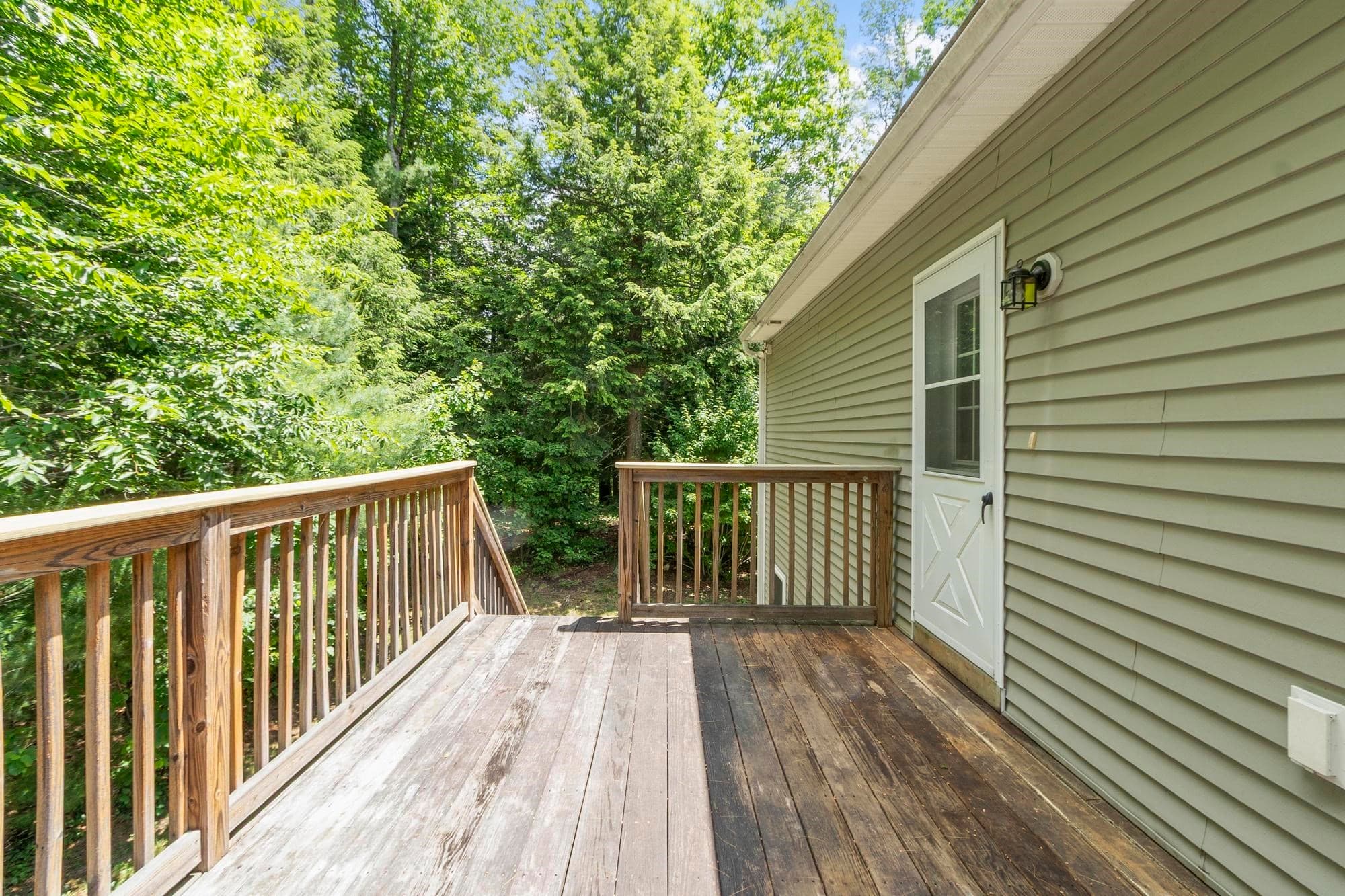 Single Family Residence at 123 Laitinen Dr, Gardner MA 01440, Gardner, photo 9 of 42