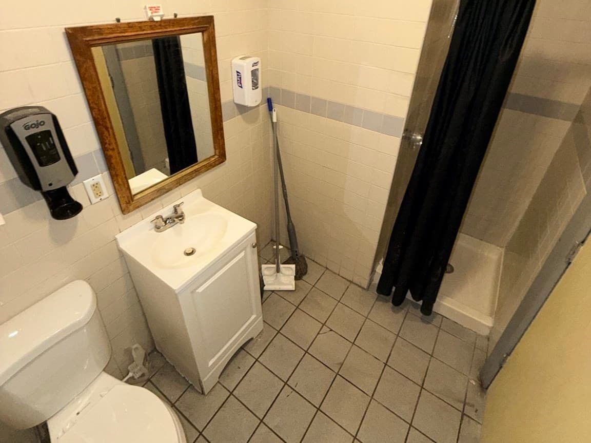 5+ Family - Rooming House at 1840-1846 Acushnet Ave, New Bedford MA 02746, New Bedford, photo 9 of 12
