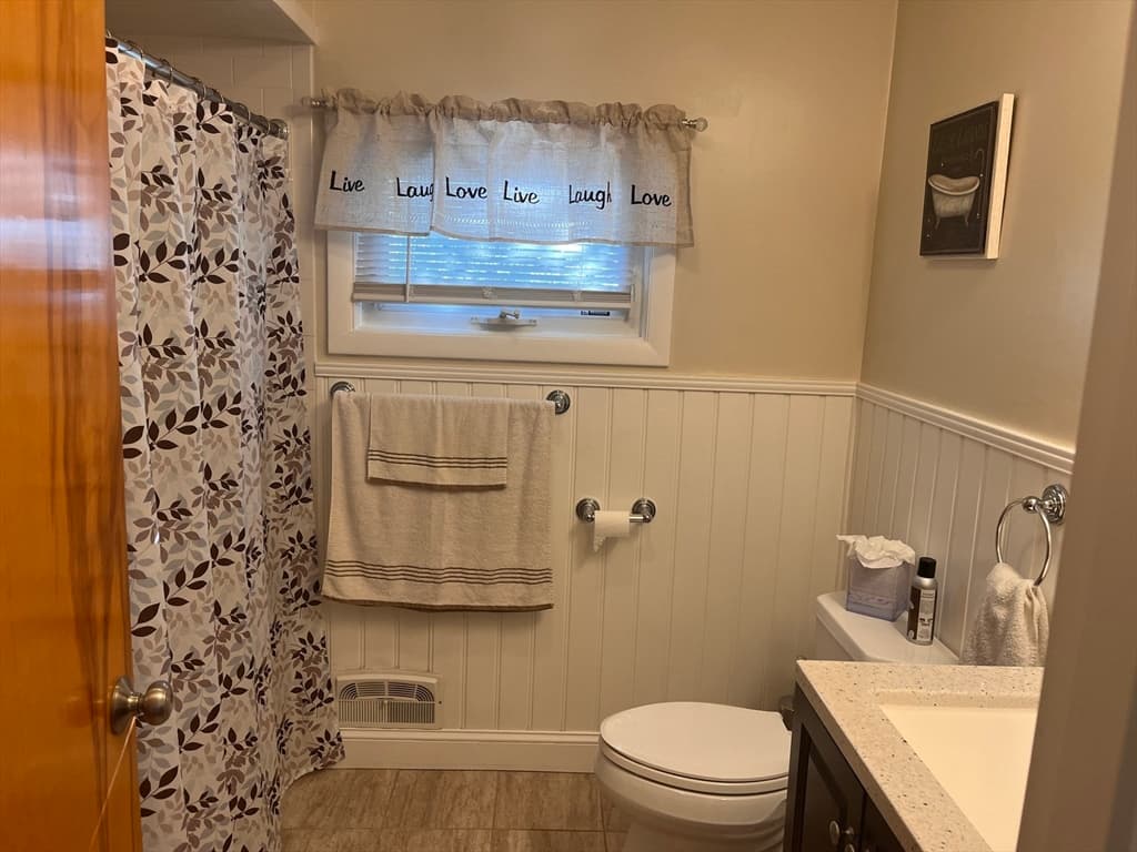 245 Cornell St, New Bedford MA 02740 photo 20