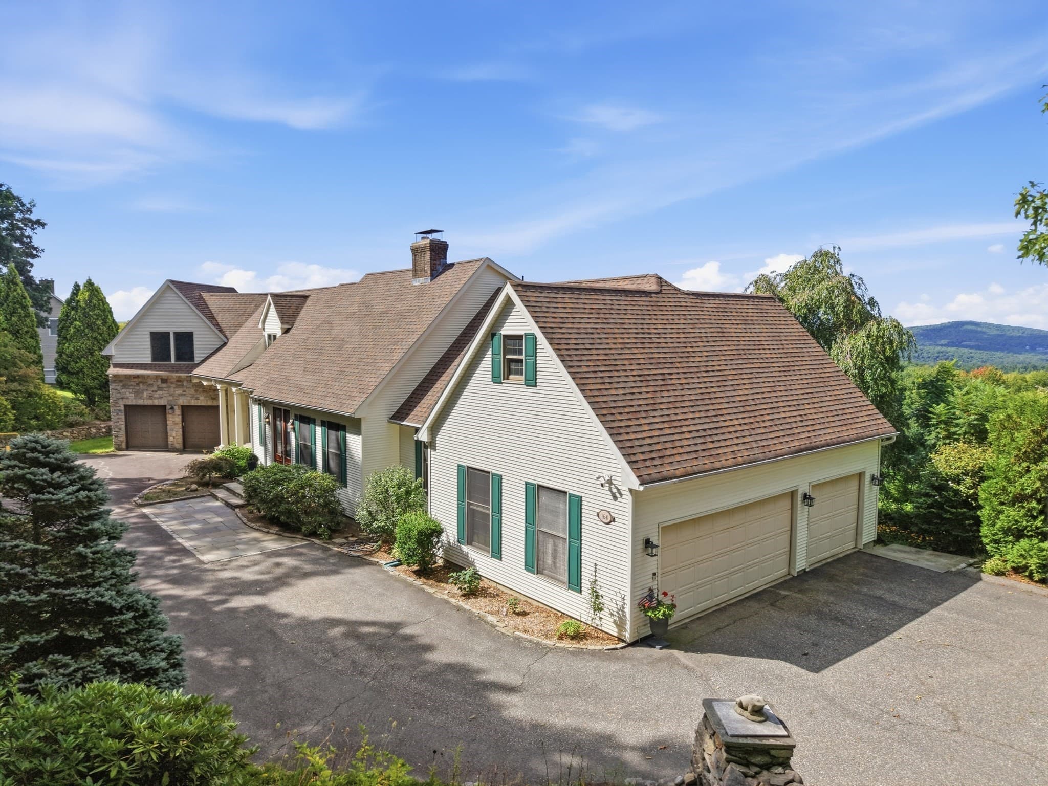 164 Hovey Rd, Monson MA 01057
