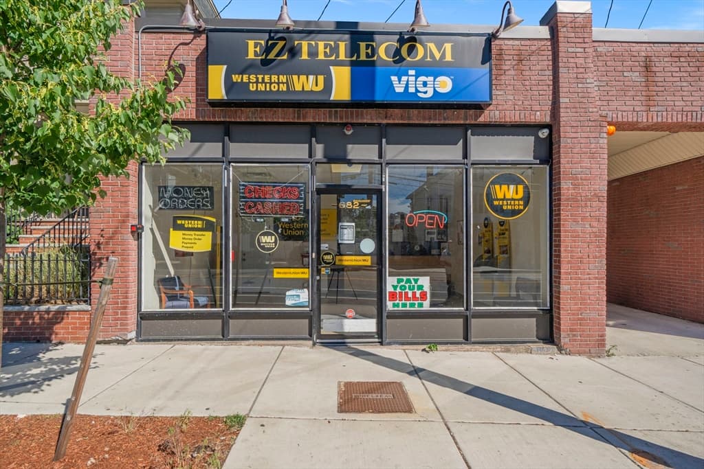 682 Broadway, Chelsea MA 02150