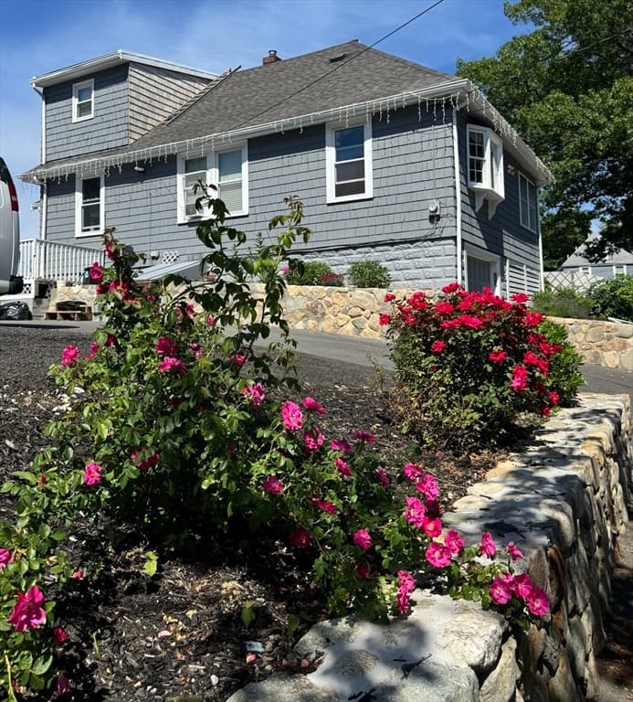 Single Family Residence at 5 High St, Saugus MA 01906, photo 3 of 35