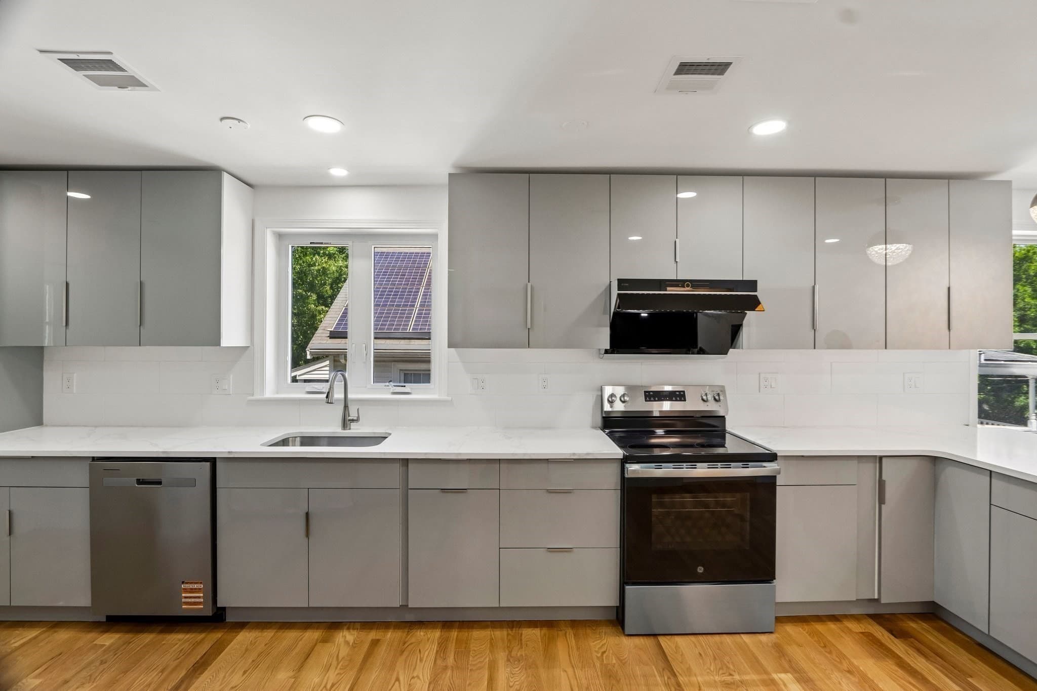 Condominium at 31 Coleman Rd # B, Arlington MA 02476, Arlington, photo 8 of 38