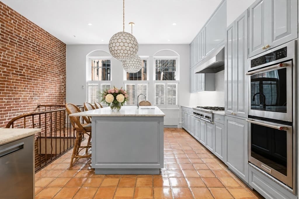 122 Marlborough Street, Boston MA 02116 photo 5