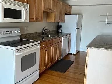Condominium at 615 Main St # 7, Barnstable MA 02601, photo 6 of 30