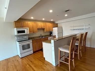 Condominium at 615 Main St # 7, Barnstable MA 02601, photo 5 of 30