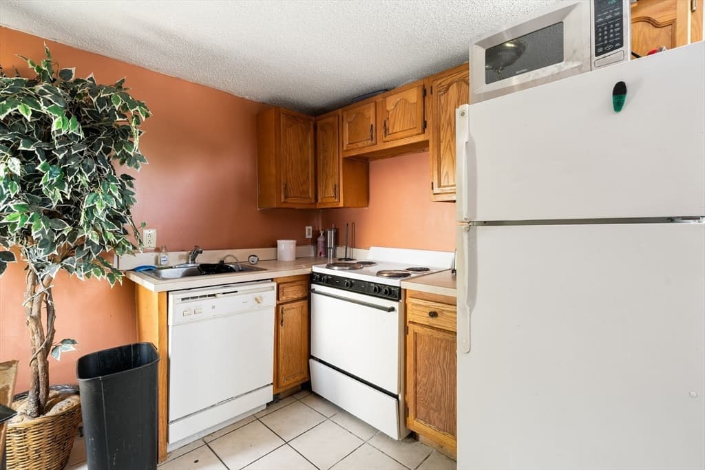 9-11 Dungeon Ave, Lynn MA 01905 photo 16