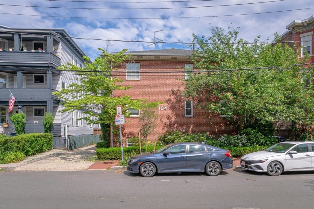 104 Trowbridge St # 4, Cambridge MA 02138 photo 17