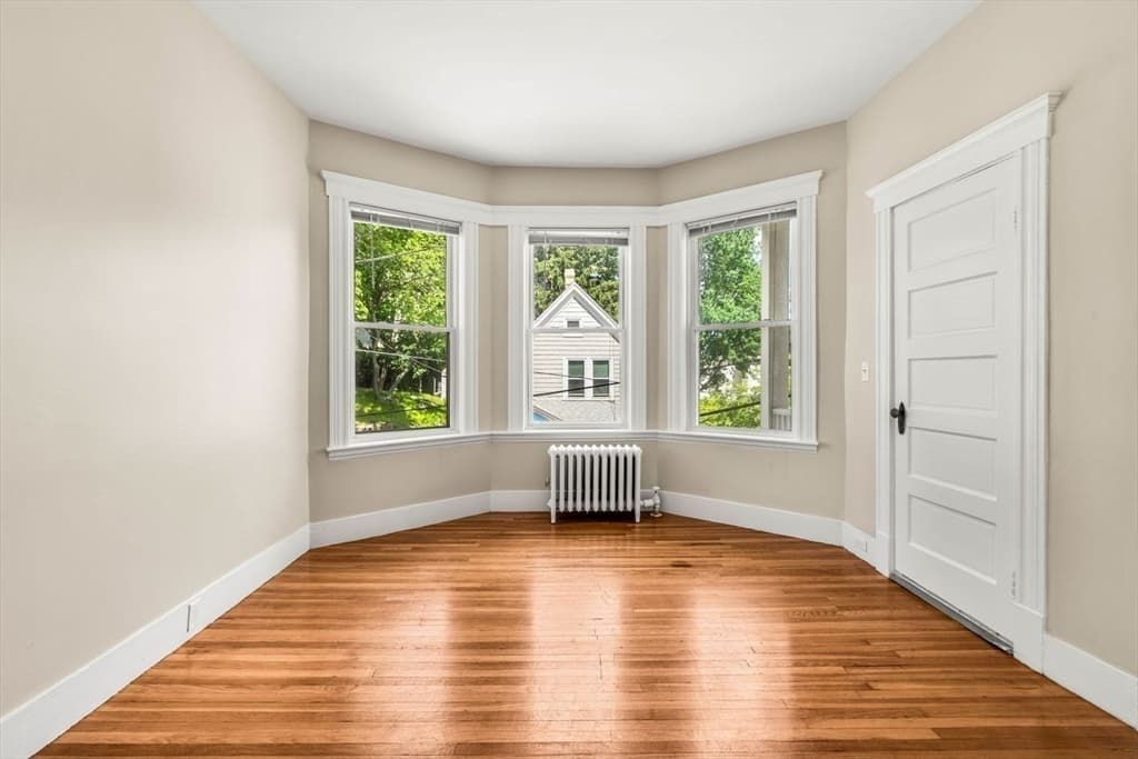 2 Family - 2 Units Up/Down at 18 Cliff Street, Salem MA 01970, Salem, photo 6 of 28