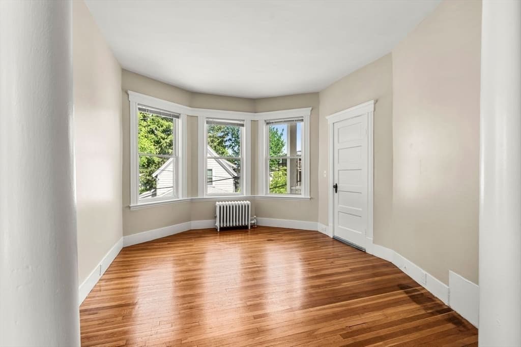 2 Family - 2 Units Up/Down at 18 Cliff Street, Salem MA 01970, Salem, photo 5 of 28
