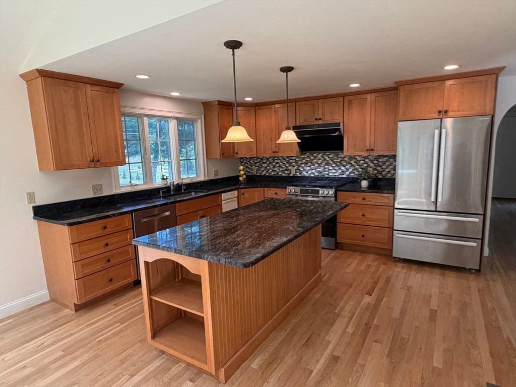 Single Family Residence at 132 Central St, North Reading MA 01864, North Reading, photo 6 of 39