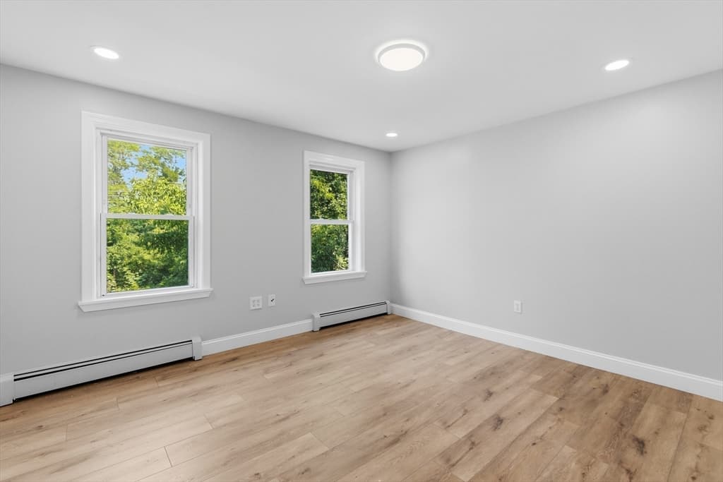 409 Crescent St, Fall River MA 02720 photo 23
