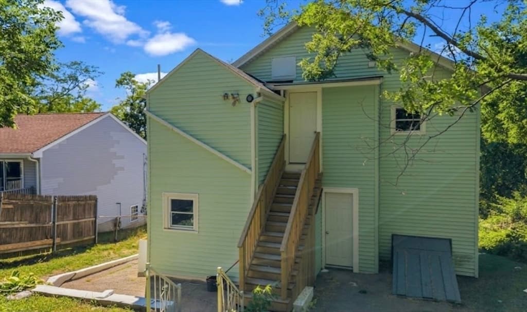 409 Crescent St, Fall River MA 02720 photo 2