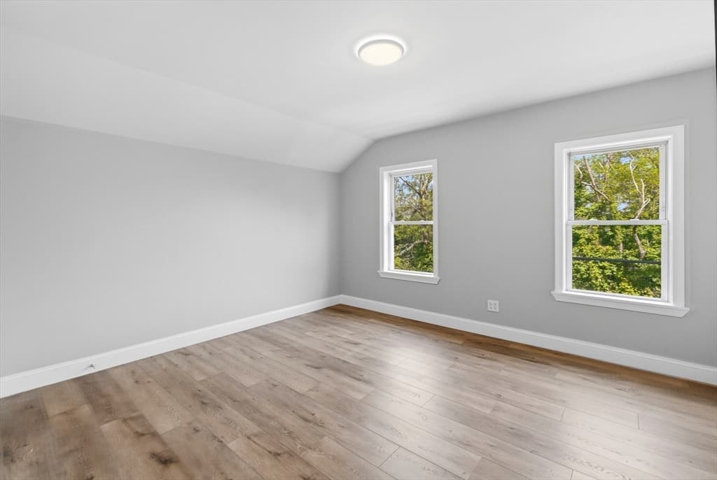 409 Crescent St, Fall River MA 02720 photo 33