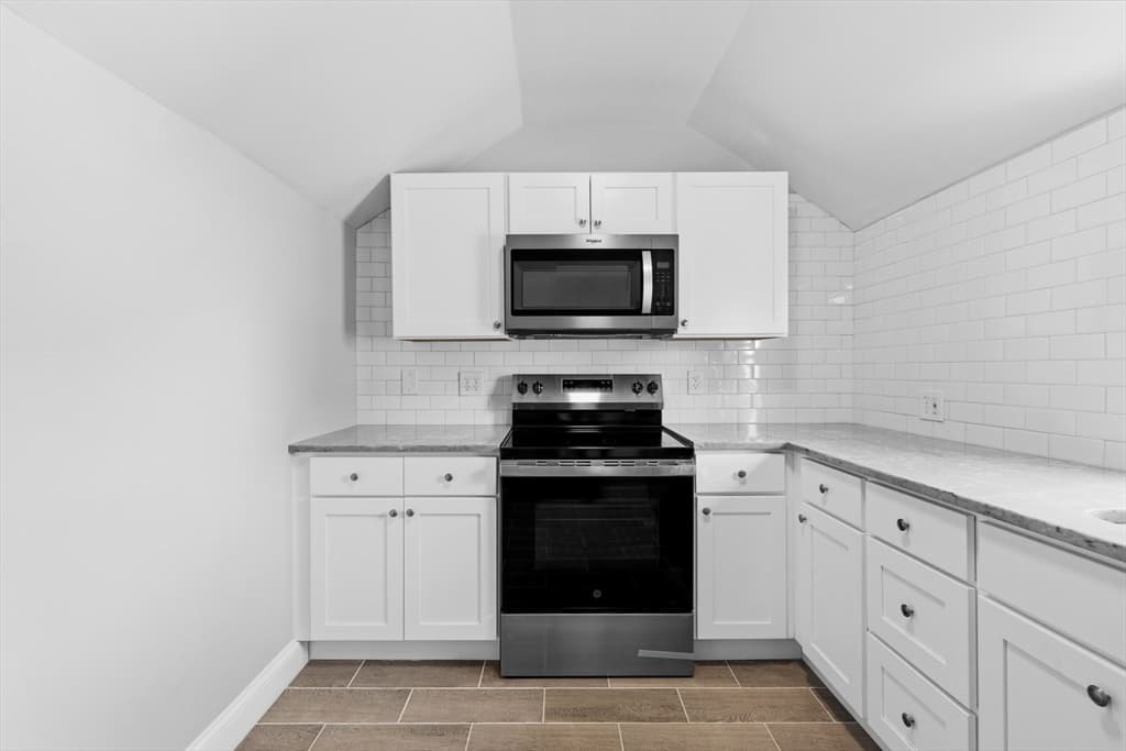 409 Crescent St, Fall River MA 02720 photo 29