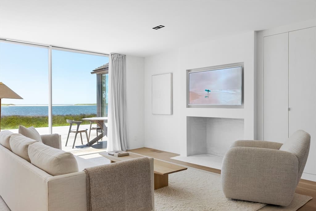 Single Family Residence at 61 Butlers Cove Road, Edgartown MA 02539, Edgartown, photo 7 of 26