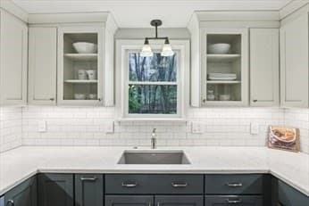 118 River Rd, Merrimac MA 01860