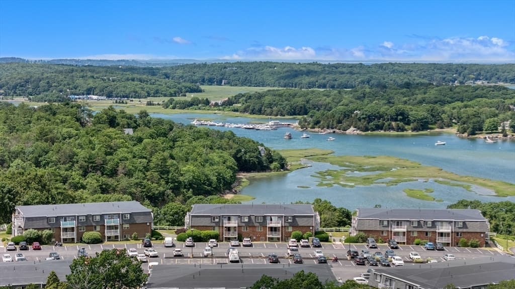 Condominium at 145 Essex Ave # 405, Gloucester MA 01930, Gloucester, photo 27 of 31
