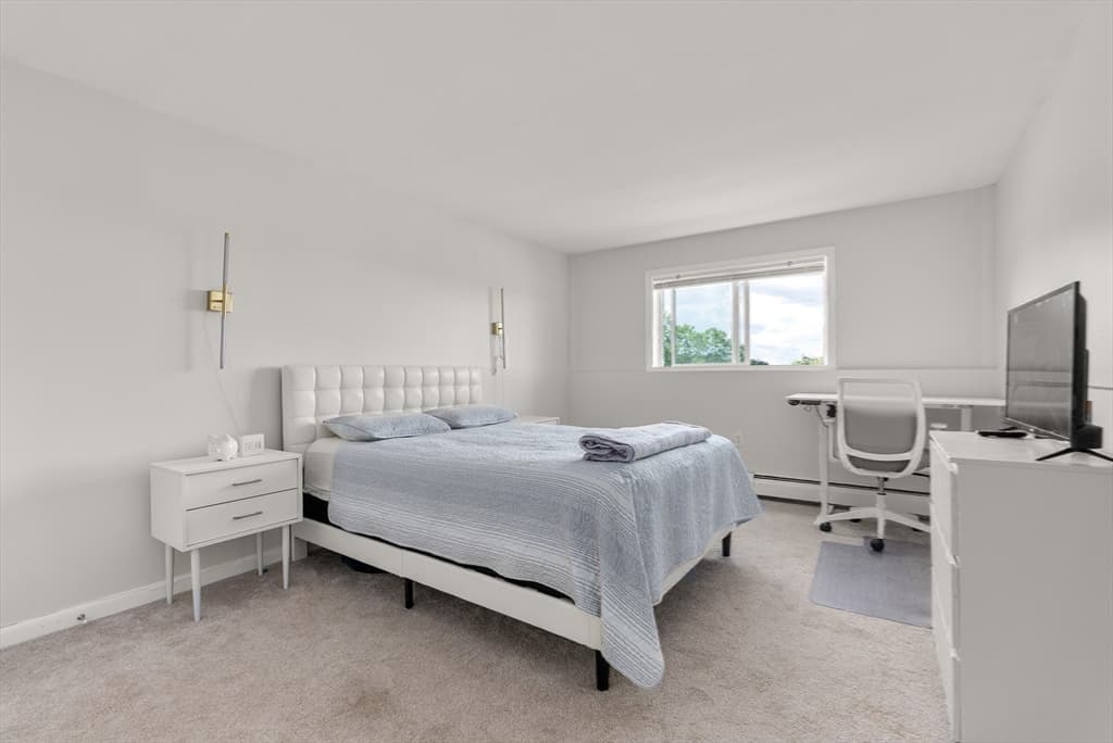 Condominium at 145 Essex Ave # 405, Gloucester MA 01930, Gloucester, photo 13 of 31