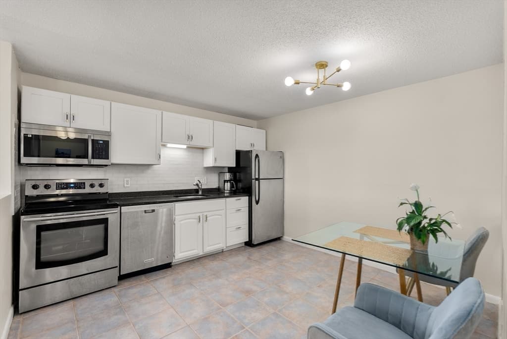 Condominium at 145 Essex Ave # 405, Gloucester MA 01930, Gloucester, photo 16 of 31