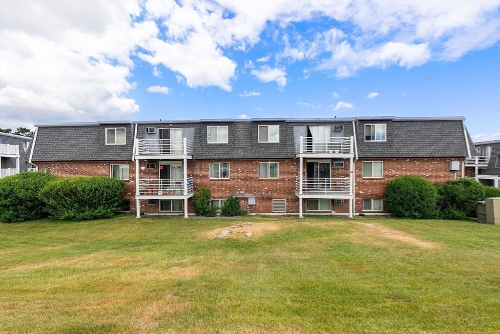 Condominium at 145 Essex Ave # 405, Gloucester MA 01930, Gloucester, photo 26 of 31